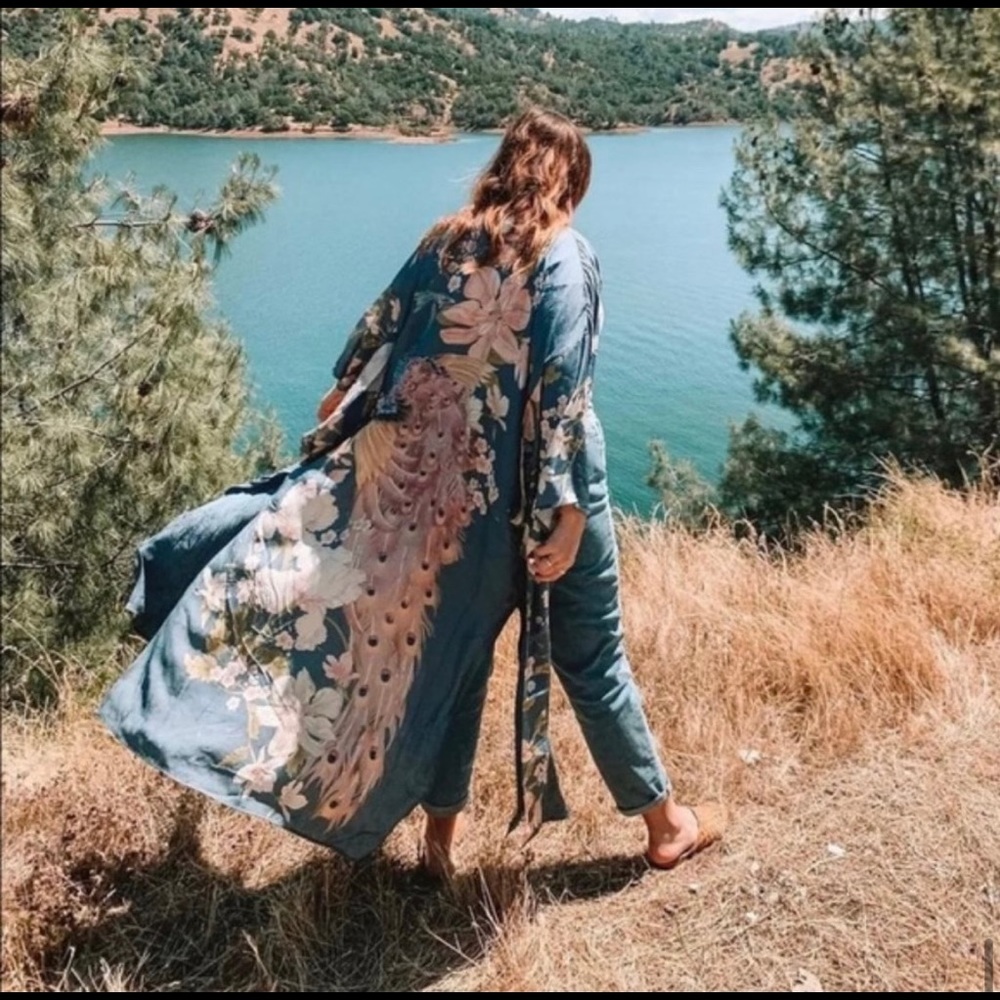 New! Blue Pink Peacock Print Kimono Oversized Front Pocket’s Side Slits - Picture 2 of 8